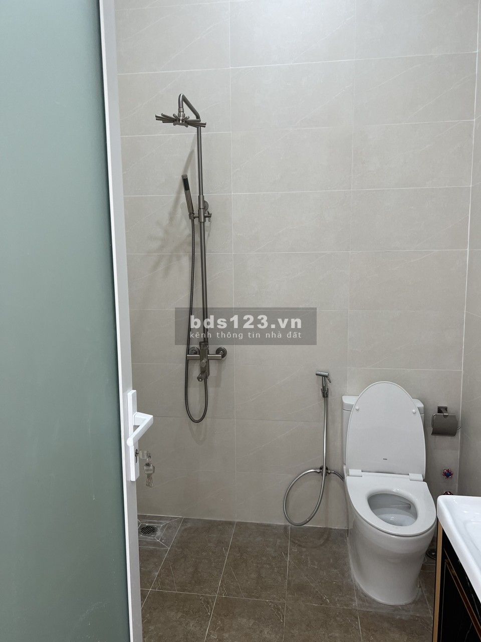 Liền kề nguyên căn 126m2 1 trệt hoàn thiện gần công viên, Vincom và trường học liên cấp Vinschool