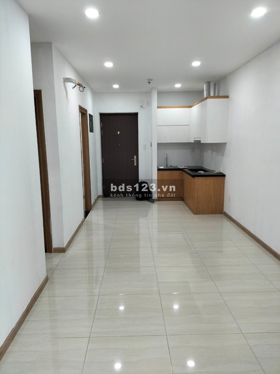 Bán căn hộ Bcons greenview view hồ bơi giá cực rẻ 1,6 tỷ (bao sổ Hồng)