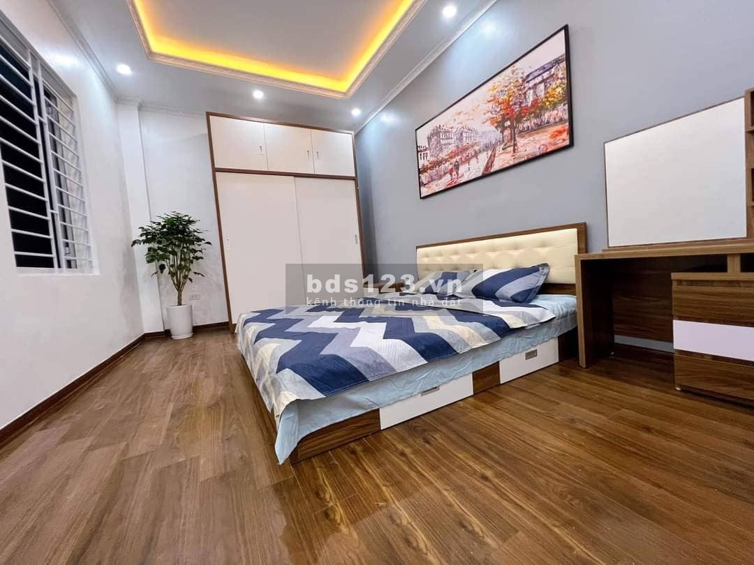 Bán Nhà Kim Mã , Nội thất cao cấp giá chào nhỉnh 7 tỷ .60m x 5 tầng .