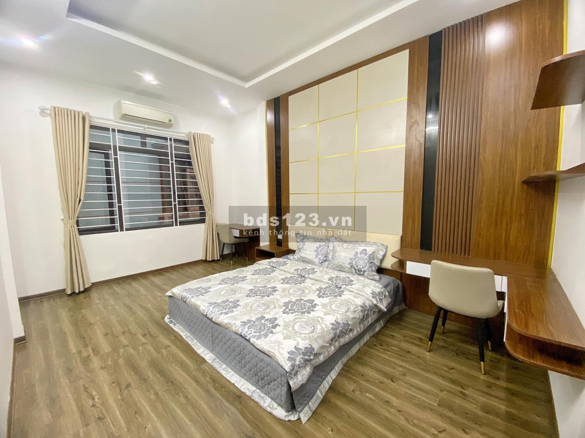 Bán nhà phân lô ô tô tránh, dừng đỗ ngày đêm - Ô chờ thang máy - Full nội thất - MT 3.8m