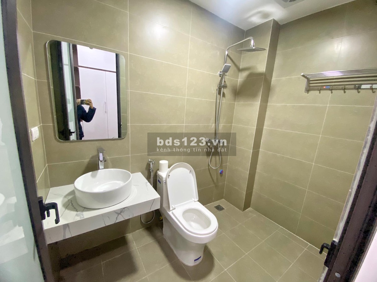 Bán nhà phân lô ô tô tránh, dừng đỗ ngày đêm - Ô chờ thang máy - Full nội thất - MT 3.8m