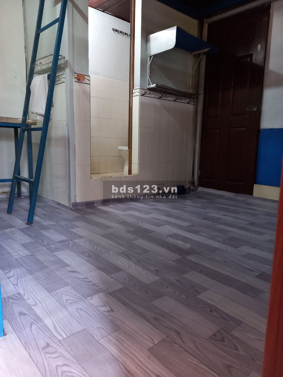 Phòng trọ 1.7tr 20m2 gần ĐH Văn Lang, Mở