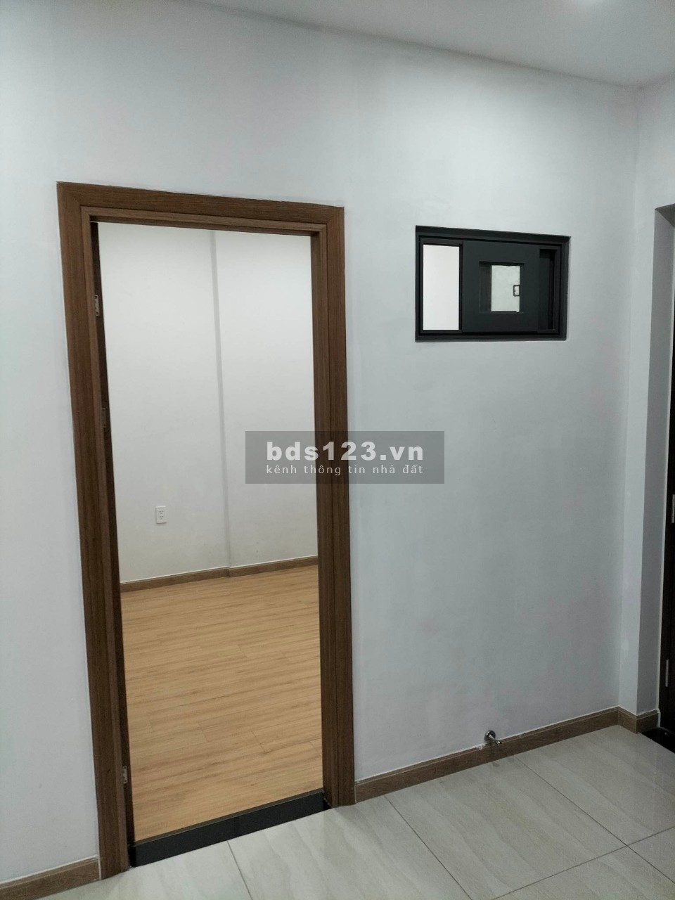 Bán căn hộ Bcons greenview view hồ bơi giá cực rẻ 1,6 tỷ (bao sổ Hồng)