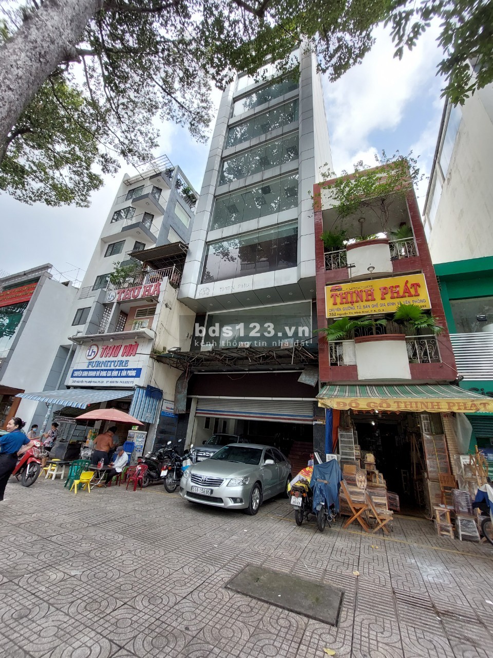Cho thuê gấp sàn văn phòng tòa Vietinbank Quận 3, DT sàn 100m2-200m2. Giá ~300k/m2