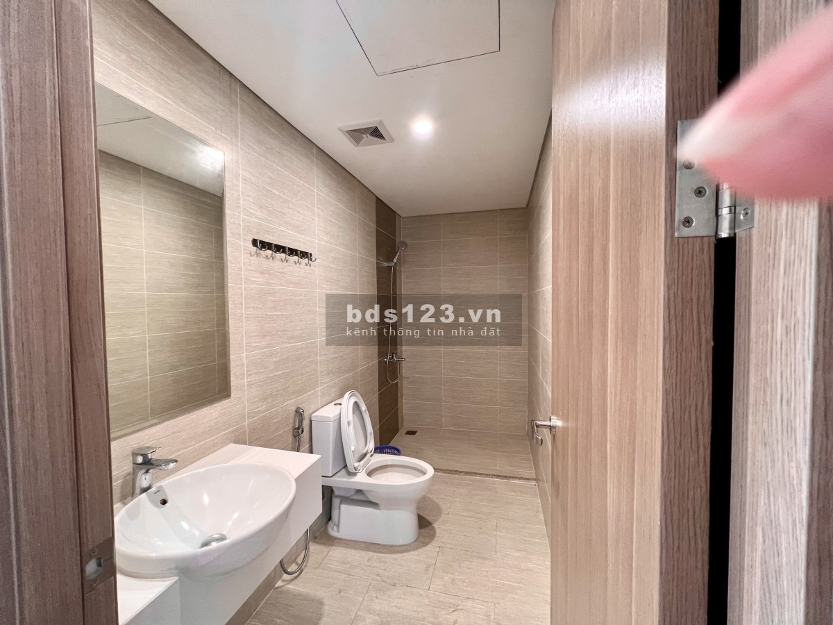 Chính chủ bán căn hộ 3pn2vs full nội thất, view hoa hậu giá chỉ 2,25 tỷ tại Vinhomes Oean Park