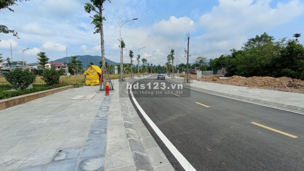 Chính chủ cần bán cắt lỗ lô LK Dự án Phố Chợ Lương Sơn Hòa Bình.