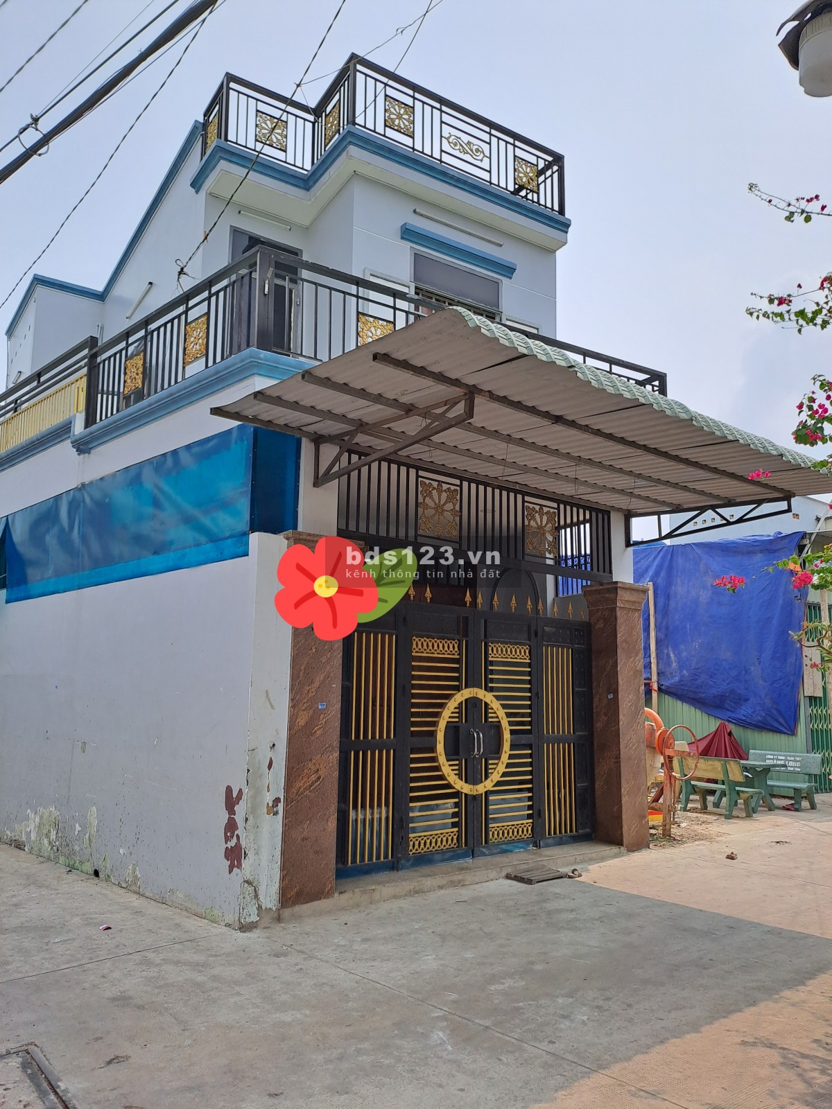 Chủ bán gấp căn nhà góc 2 lầu, nở hậu 4.6m Dương Thị Mười giá siêu tốt 3.4 tỷ Tl