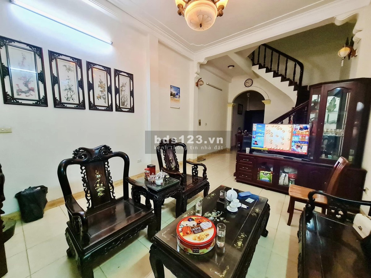 Bán nhà Trần Phú, Hà Đông ô tô, kinh doanh tốt 35m2 - 4tầng giá 4 tỷ có ngay nhà