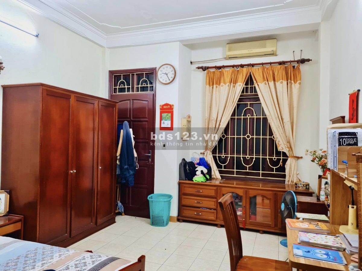 Bán nhà Trần Phú, Hà Đông ô tô, kinh doanh tốt 35m2 - 4tầng giá 4 tỷ có ngay nhà
