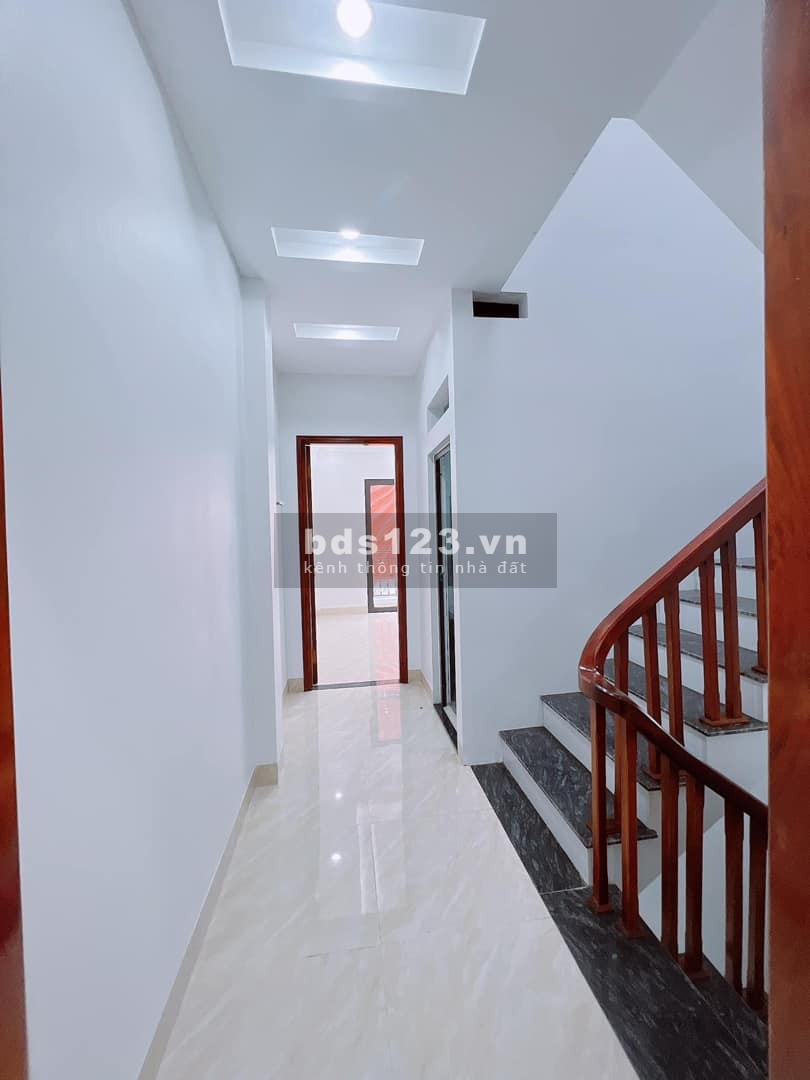 Chính chủ bán nhà Mỗ Lao trung tâm Hà Đông mới đẹp, ở luôn 35m2 5 tầng giá nhỉnh 3 tỷ