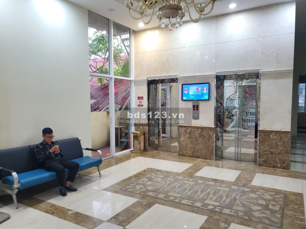 Cho thuê văn phòng đẹp đường Láng, diện tích đa dạng 70 - 400m2. Từ 11usd / m2