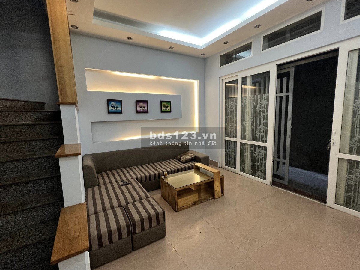 Chính chủ cần bán gấp nhà phân lô, ô tô đỗ cửa Bế Văn Đàn, Hà Đông