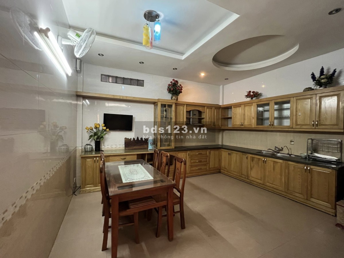 Chính chủ cần bán gấp nhà phân lô, ô tô đỗ cửa Bế Văn Đàn, Hà Đông