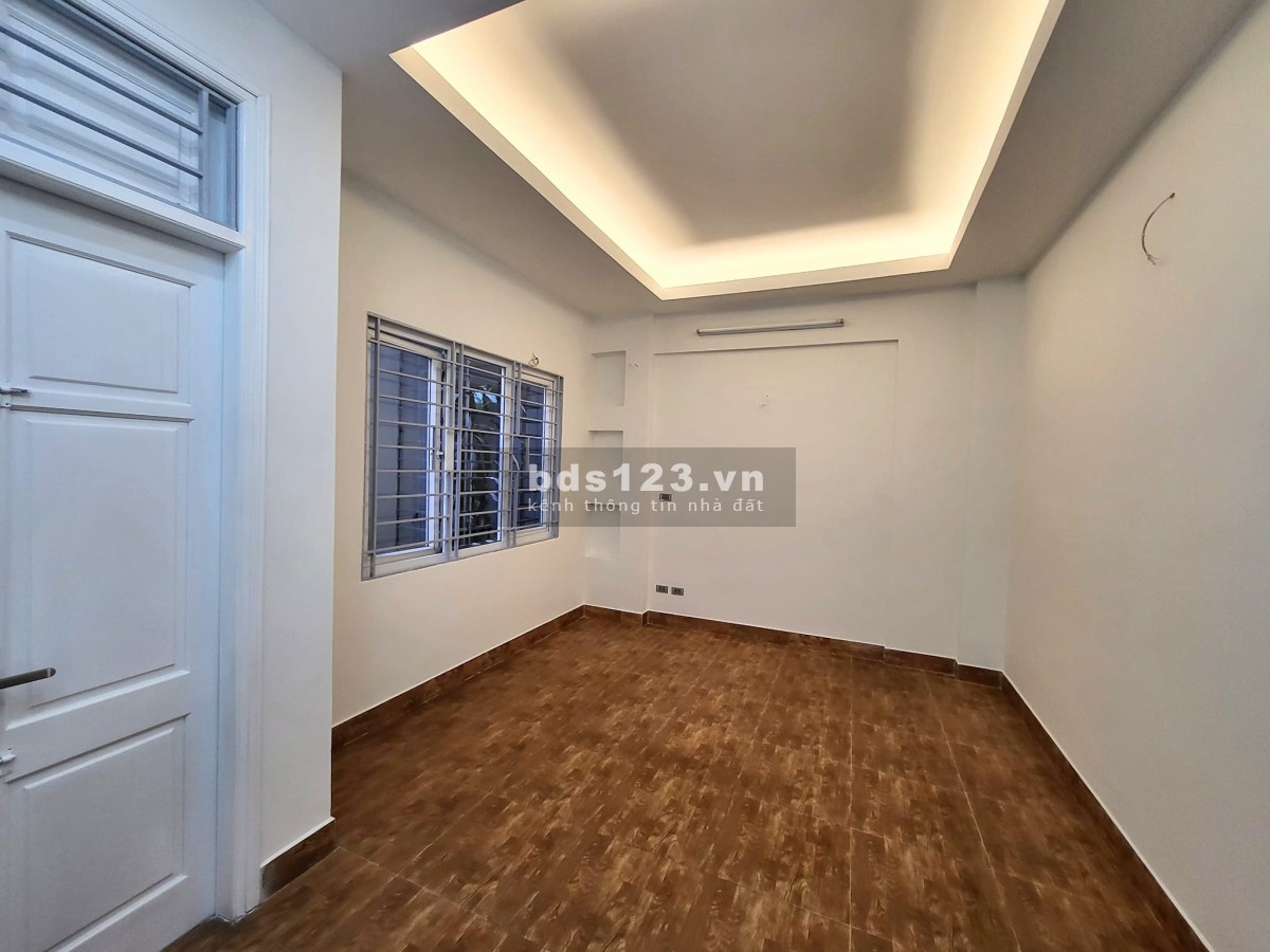 Bán nhà riêng Quan Hoa, Cầu Giấy - 30M ra phố - 2 thoáng - DT 45M x 5 tầng