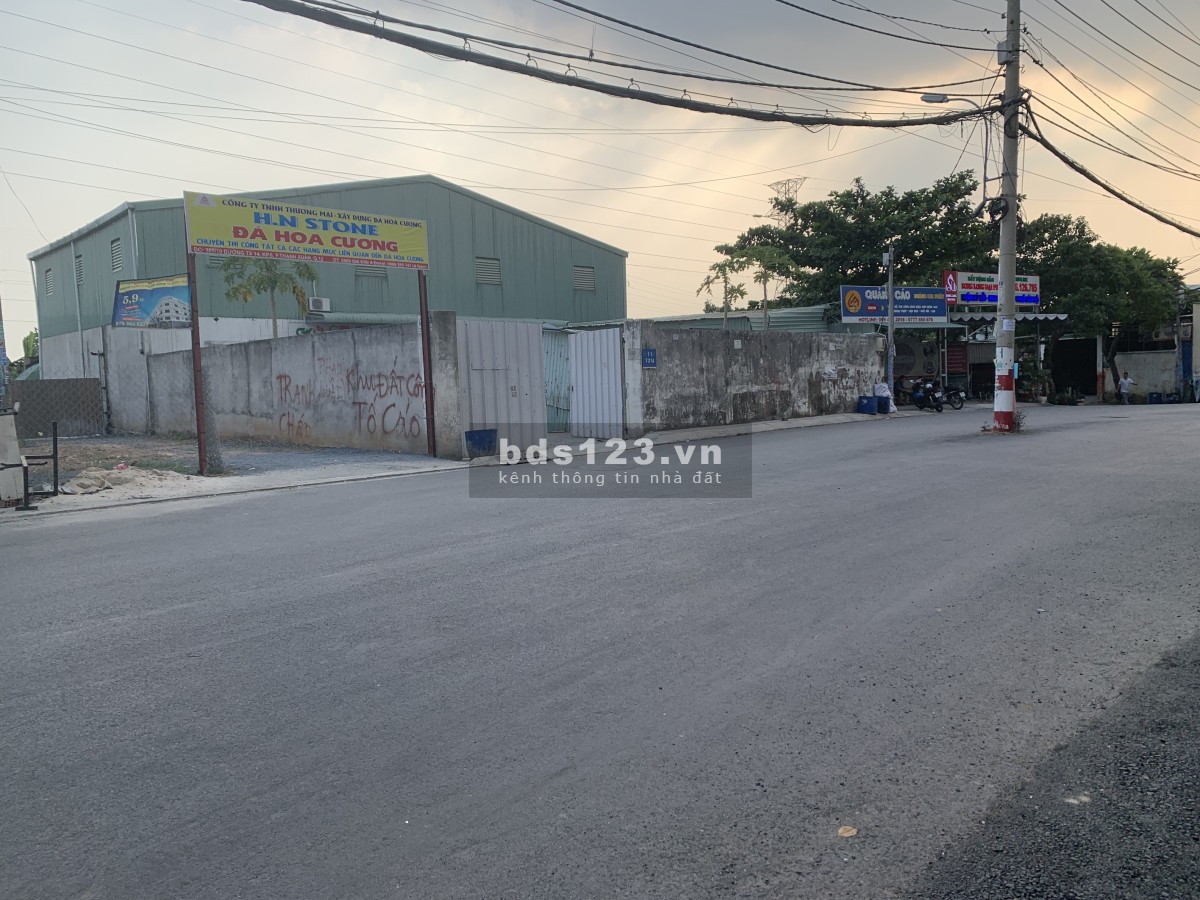Chính chủ cần bán đất sổ hồng mặt tiền đường TX14, Q12, TPHCM