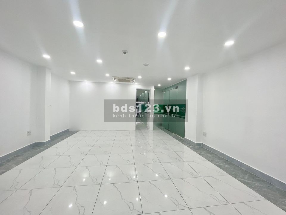 Cho thuê mặt bằng văn phòng đại diện cho thuê 75m2 đường Núi Thành tại Q. Tân Bình