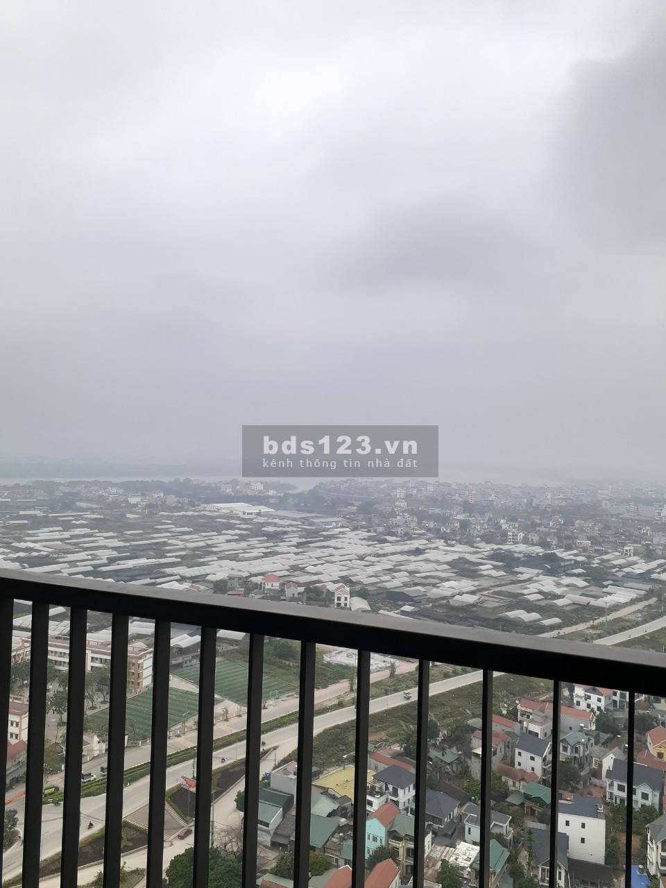 Chính chủ cho thuê chung cư 2 phòng ngủ 2WC Sky Oasis Ecopark đầy đủ nội thất giá 8.5tr/tháng