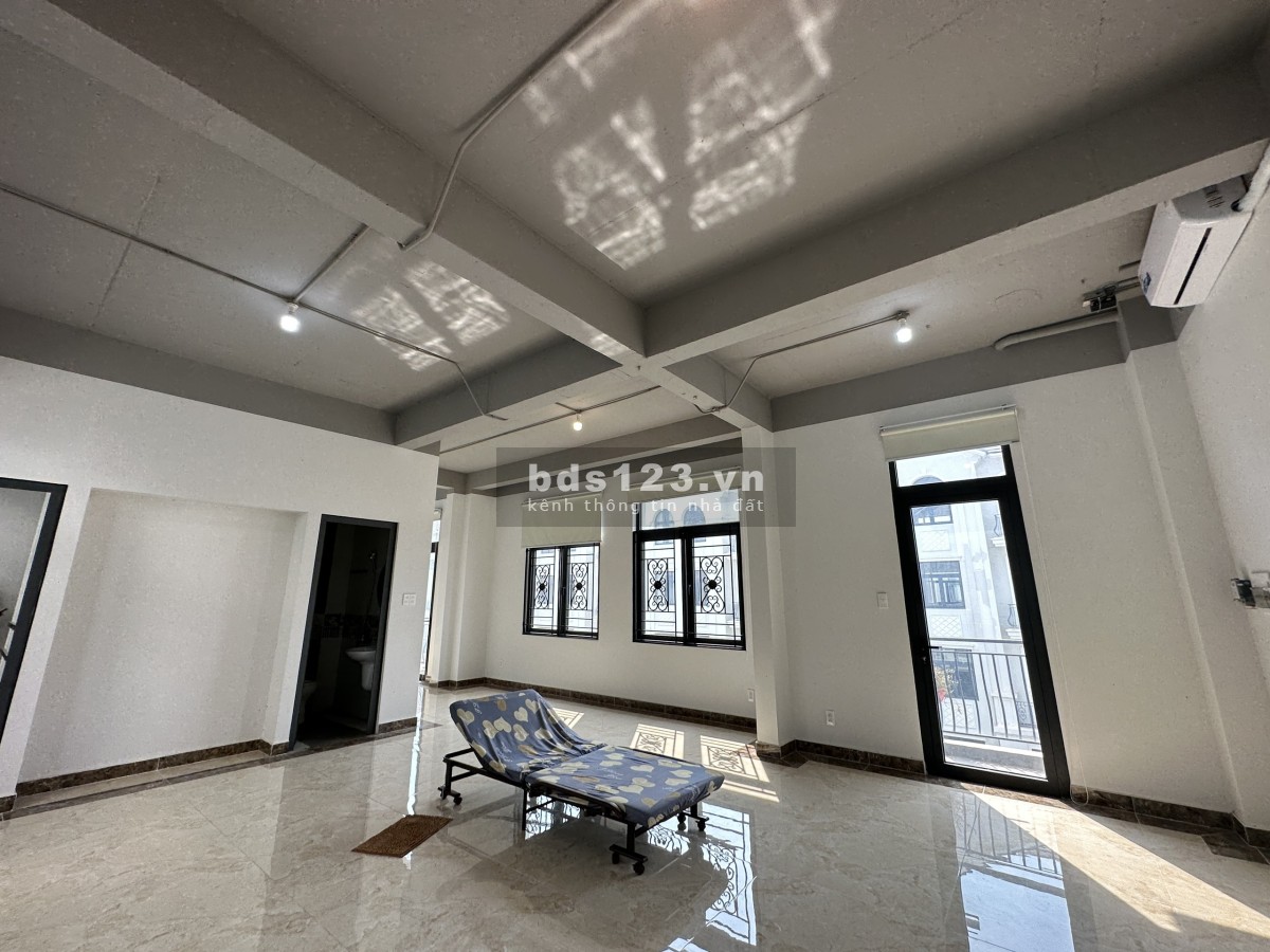 Hoàn thiện nhà liền kề cho thuê tầng 1,2,3,4,5 làm văn phòng vị trí đẹp, trung tâm trong Vinhomes