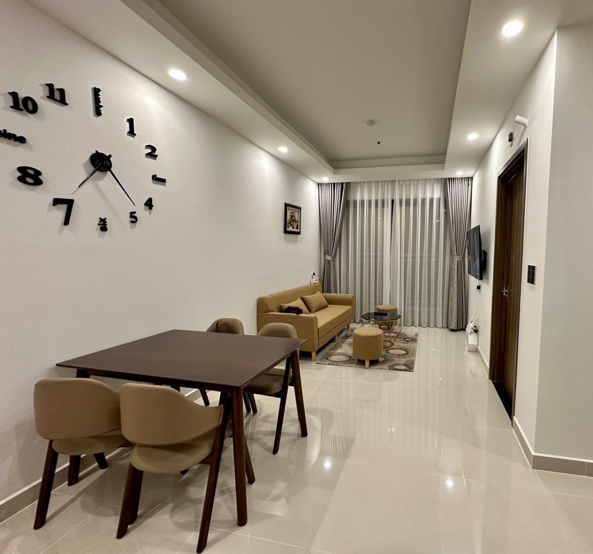 Cho thuê căn hộ Q7 Riverside 1PN 7TR, 2PN 7.5 TR, 3PN 10 TR