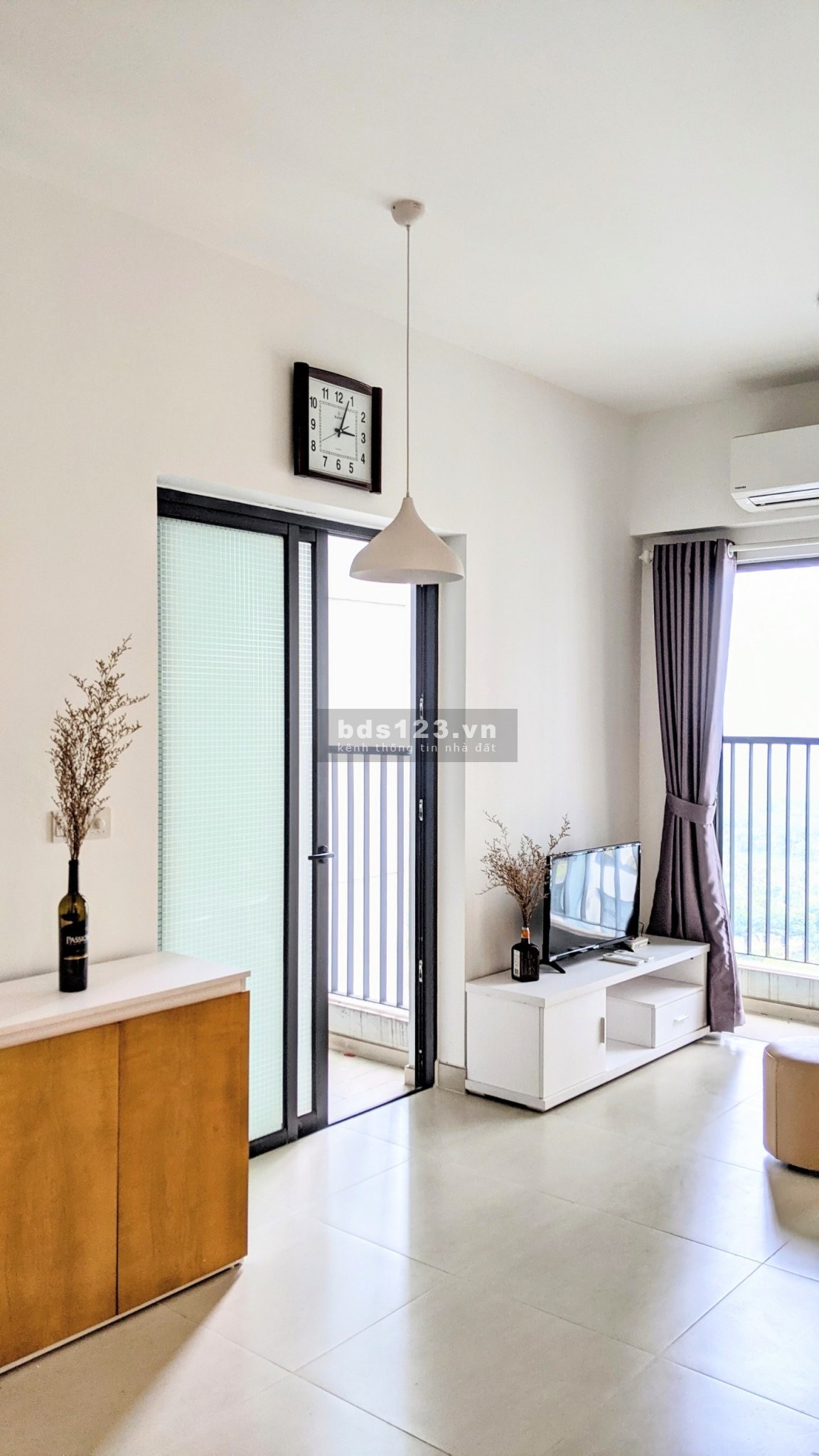 Cho thuê chung cư 1 phòng ngủ 46m2 Aquabay Ecopark view sân Golf full nội thất 6.5tr/tháng