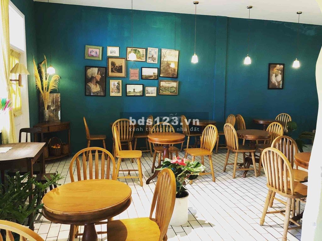 Cho thuê mặt bằng cafe, shop, mặt tiền Nguyễn Huệ, 8 x 12m