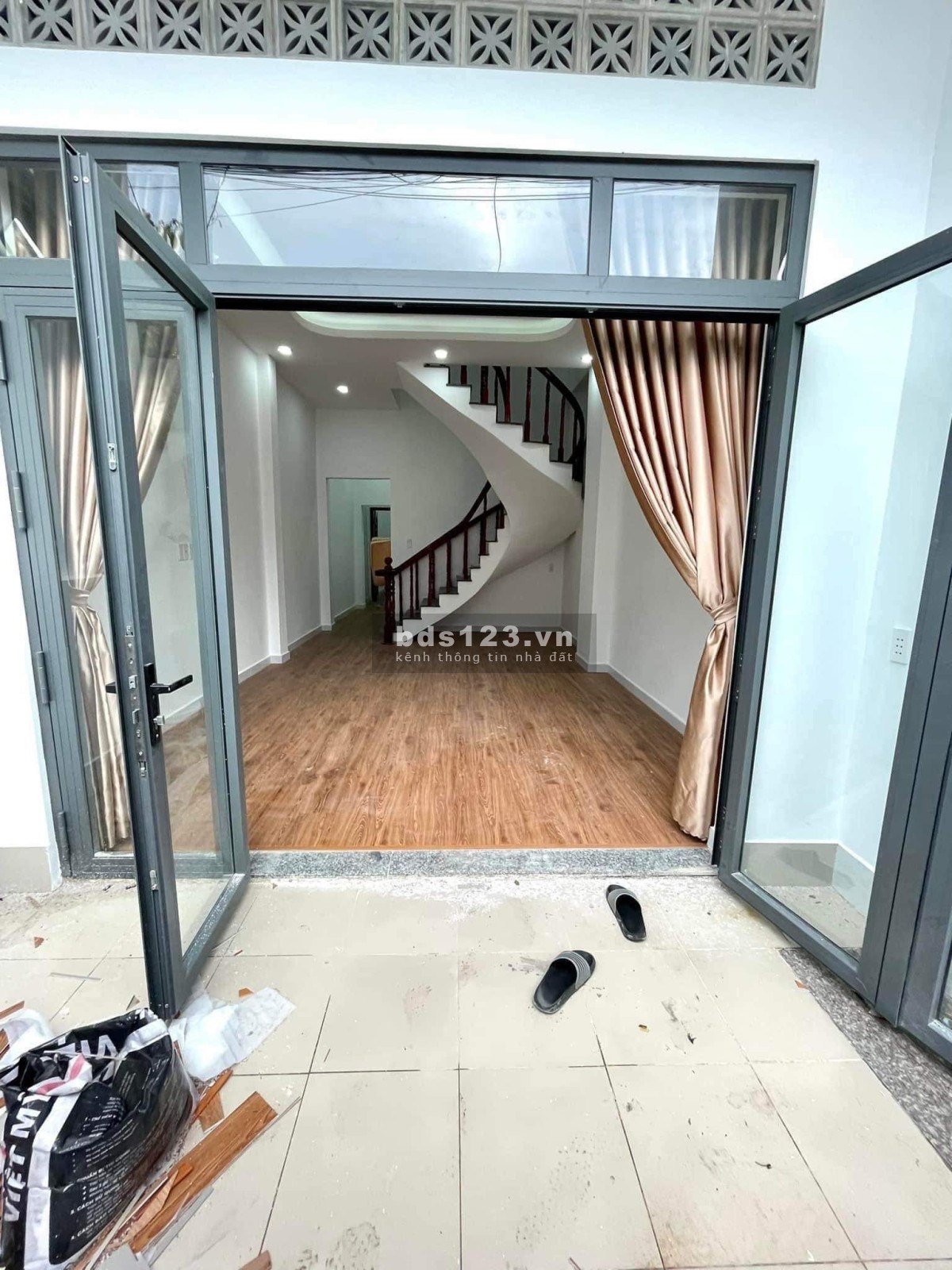Bán nhà đẹp 4x16m, đường 5m ô tô đậu cửa, Nguyễn Văn Khối, Gò Vấp, giá 6.x tỷ