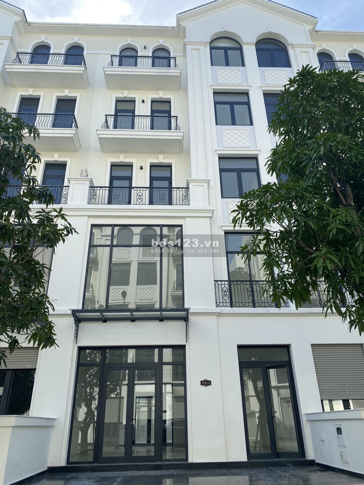 126m2 vị trí đẹp trong Vinhomes gần công viên, chợ đêm, trường Vinschool tiện kinh doanh, văn phòng
