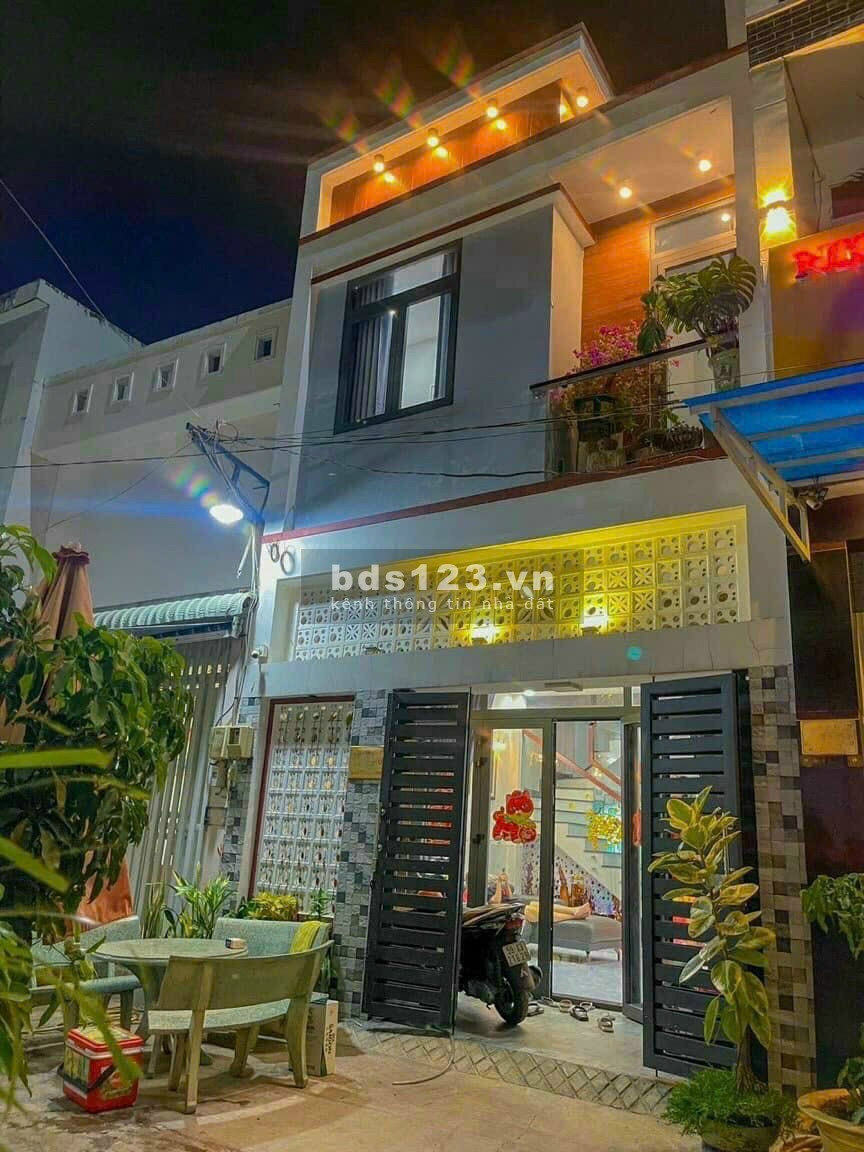 Chủ bán nhà riêng 2 tầng, Lã Xuân Oai, P.Long Trường Q9 Giá 3ty9