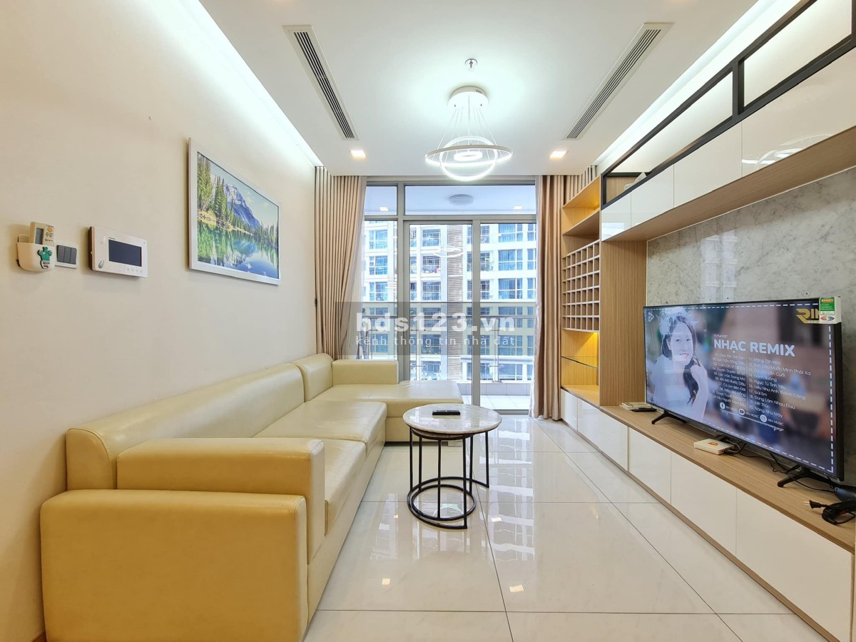 Cho thuê căn hộ chính chủ full nội thất view đẹp Vinhome Central Park , Q2 , Q4 ...