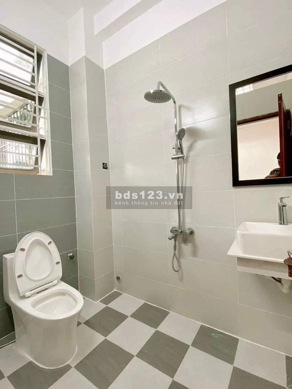bán nhà Nguyễn Văn Đậu chỉ 6 tỷ, dt 39m2, hẻm xe hơi thông thoáng, gần mặt tiền