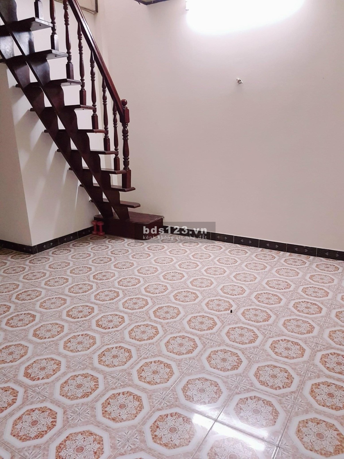 Bán gấp nhà riêng Võ Duy Ninh phường 22 Bình Thạnh. Trệt 2 lầu. Dt 26m2. Giá 3,2 tỷ