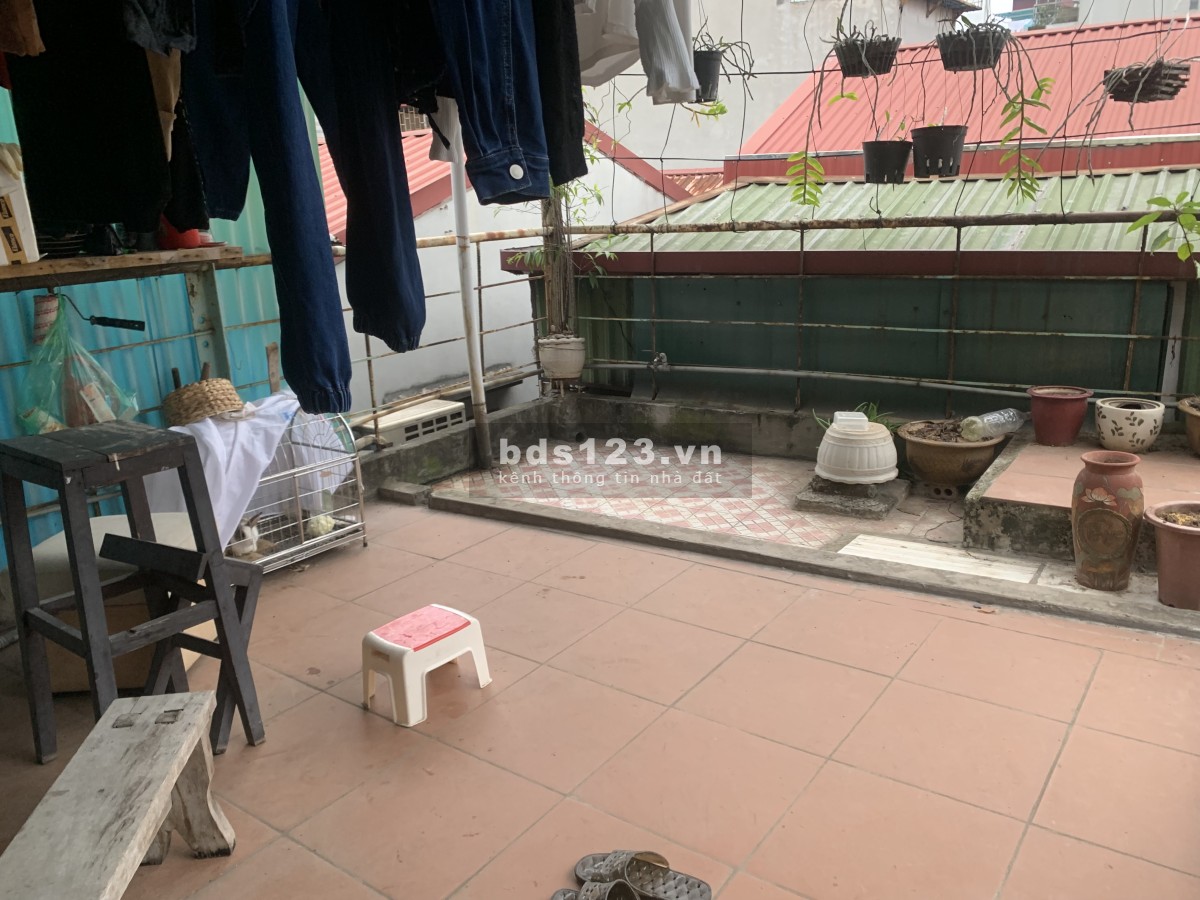 Bán nhà riêng căn nhà nhỏ xinh ấm áp nằm cạnh Văn Miếu, SVD Hàng Đẫy