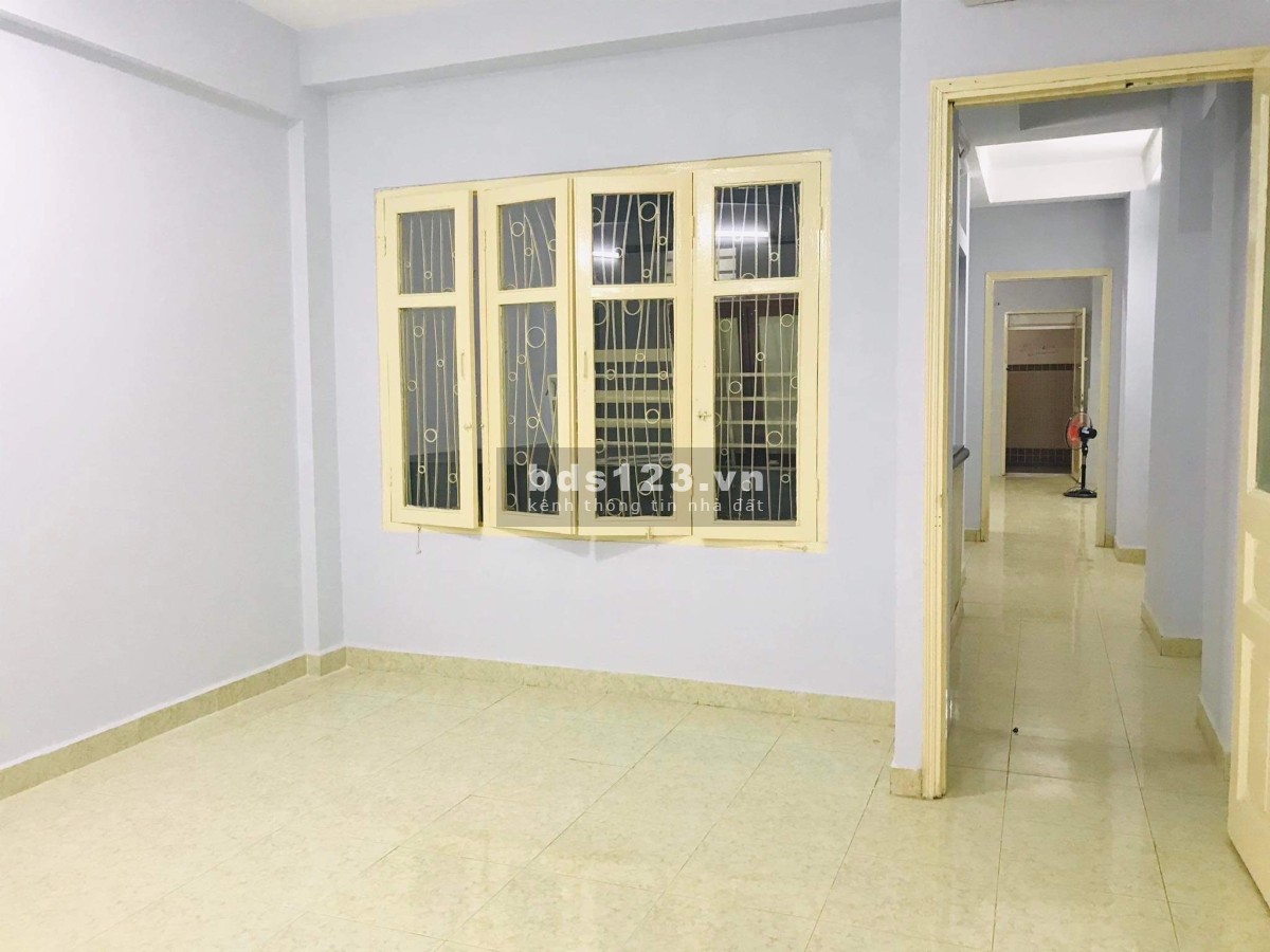 Bán gấp (hoặc Cố) shophouse hai tầng 124m2, chung cư Tôn Thất Thuyết, TP. HCM