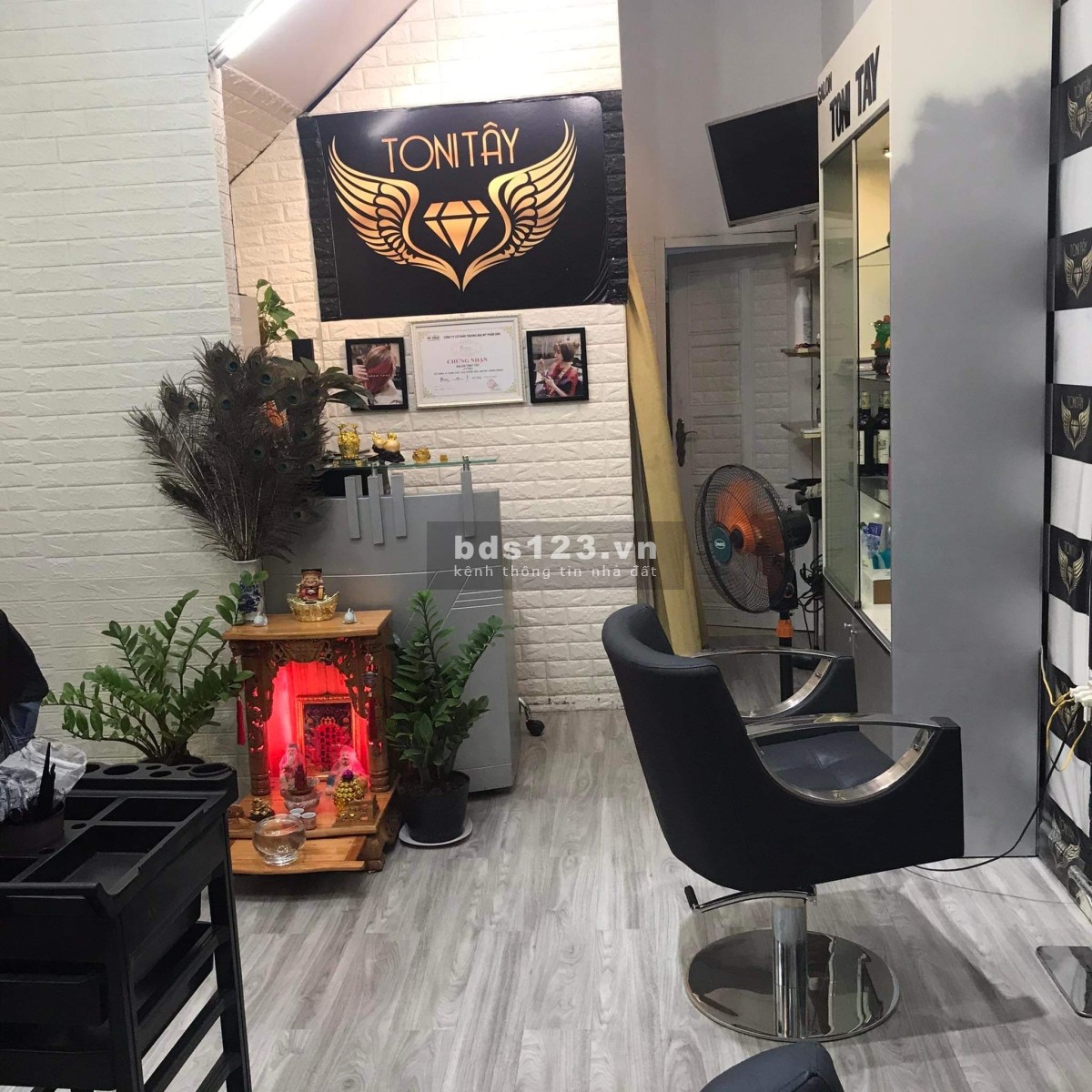 Bán gấp (hoặc Cố) shophouse hai tầng 124m2, chung cư Tôn Thất Thuyết, TP. HCM