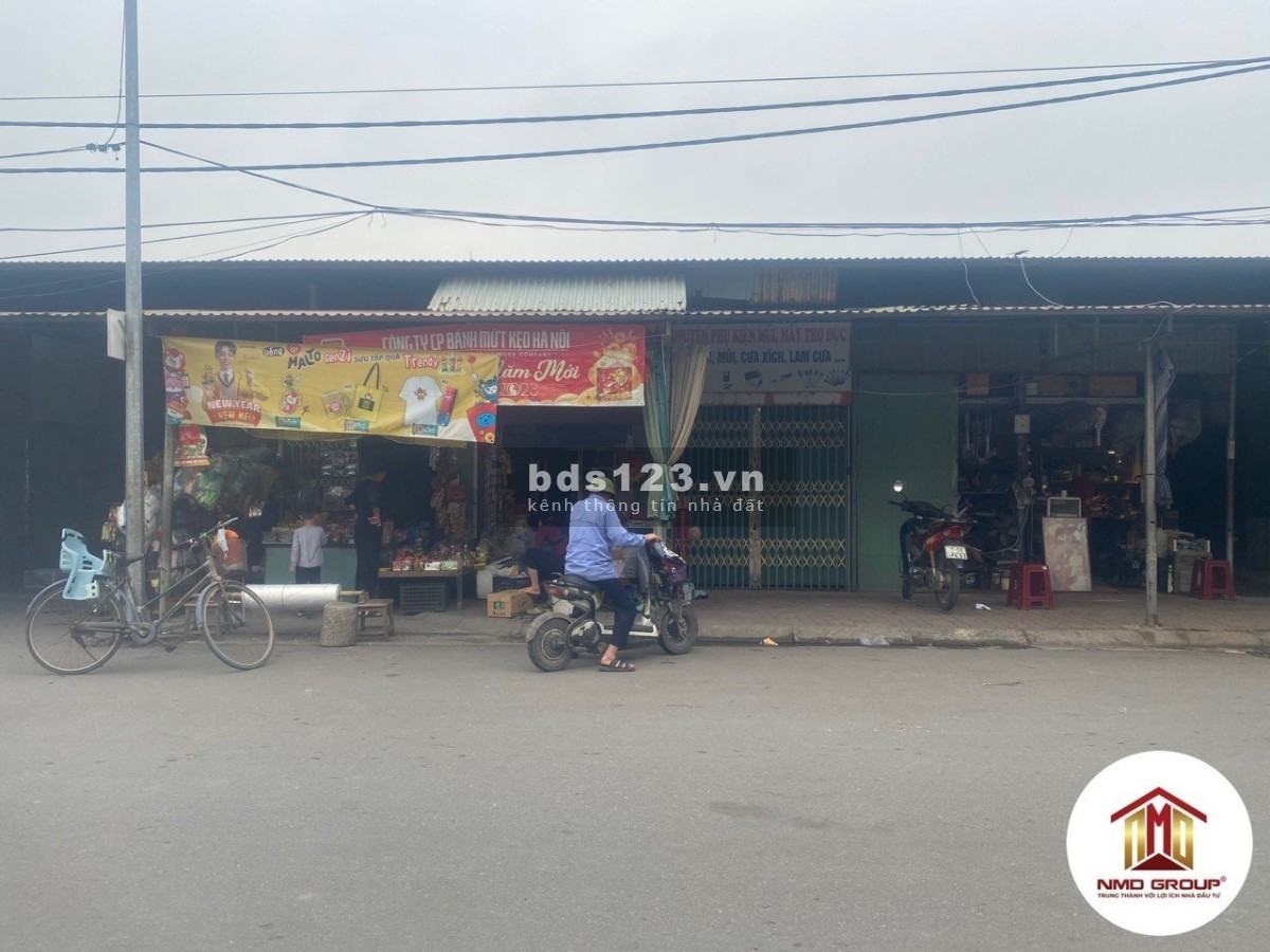 Bán nhà 3 tầng Vân Điềm Vân Hà Đông Anh nhỉnh 2,4 tỷ, lh: 0888696362