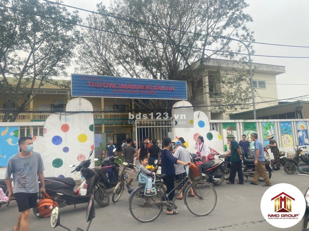 Bán nhà 3 tầng Vân Điềm Vân Hà Đông Anh nhỉnh 2,4 tỷ, lh: 0888696362