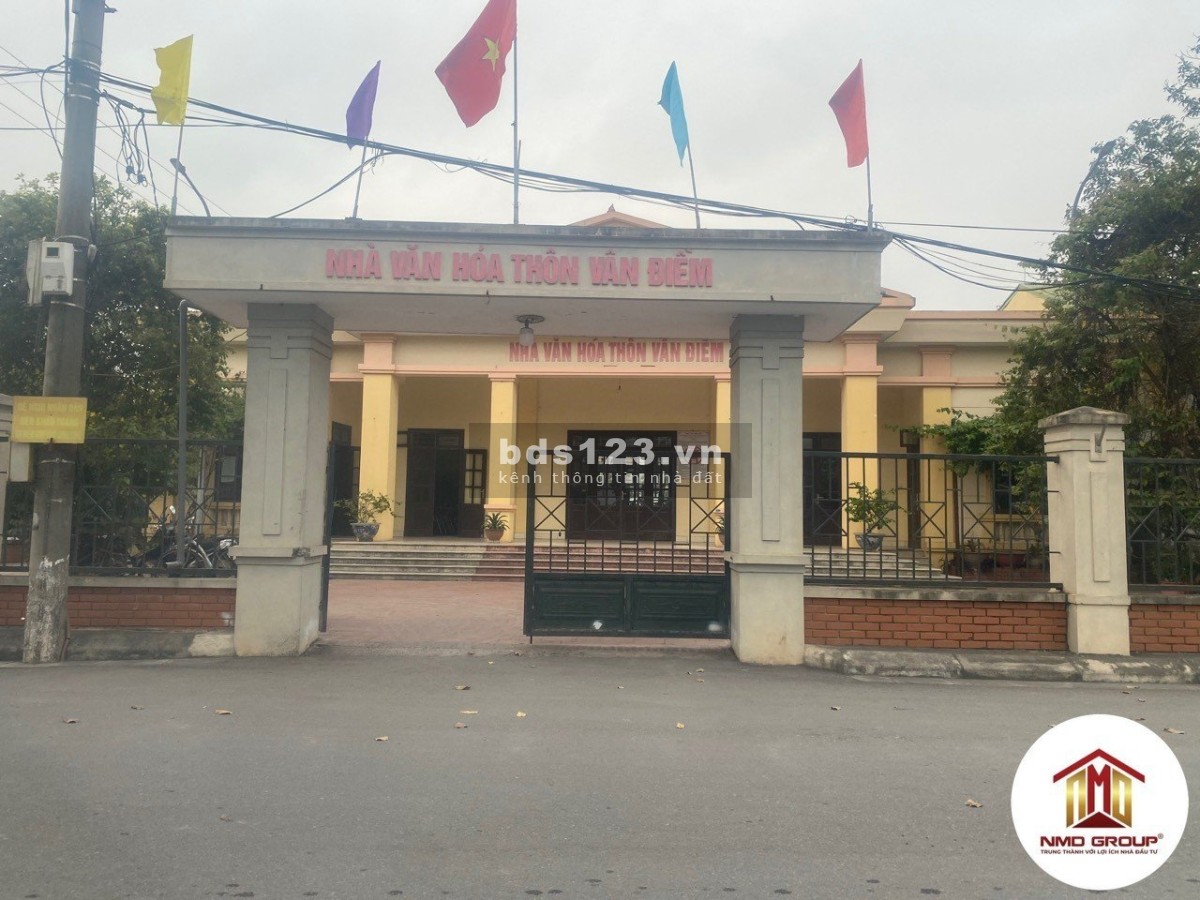 Bán nhà 3 tầng Vân Điềm Vân Hà Đông Anh nhỉnh 2,4 tỷ, lh: 0888696362