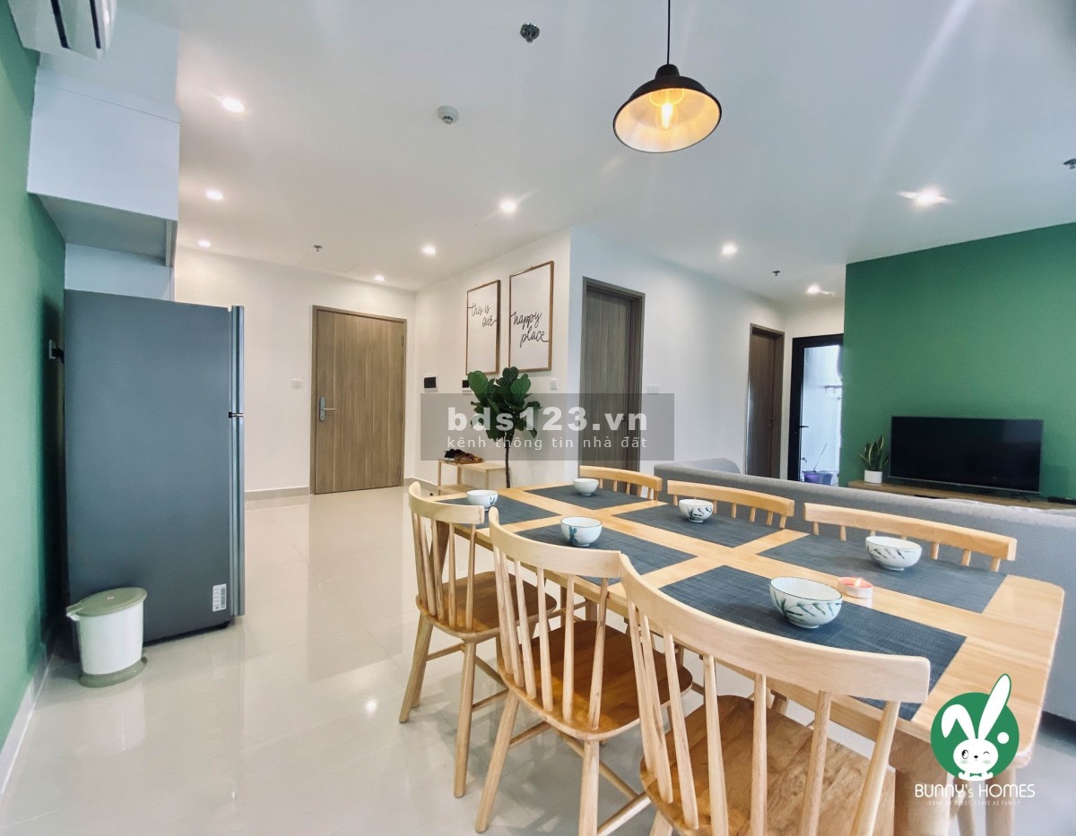 Gia đình cần bán gấp căn hộ 2PN+1,2VS căn góc giá 1900 triệu tặng full nội thất Vinhomes Ocean Park