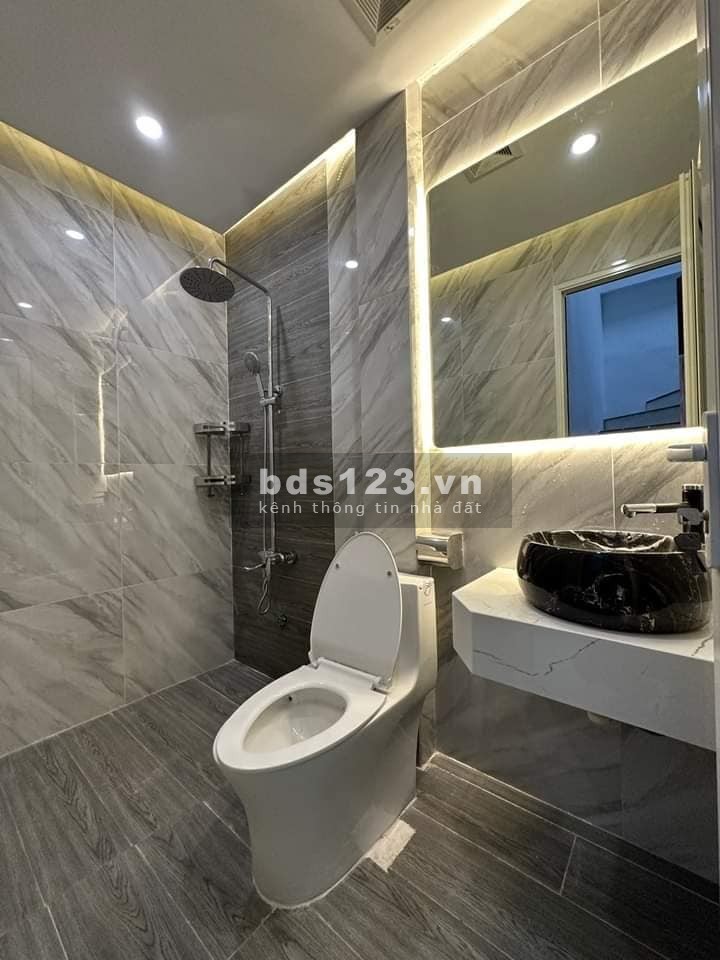 Bán nhà phố Trần Đăng Ninh bố làm thuế Hà Đông, mt khủng 40m2 5 tầng 7 tỷ