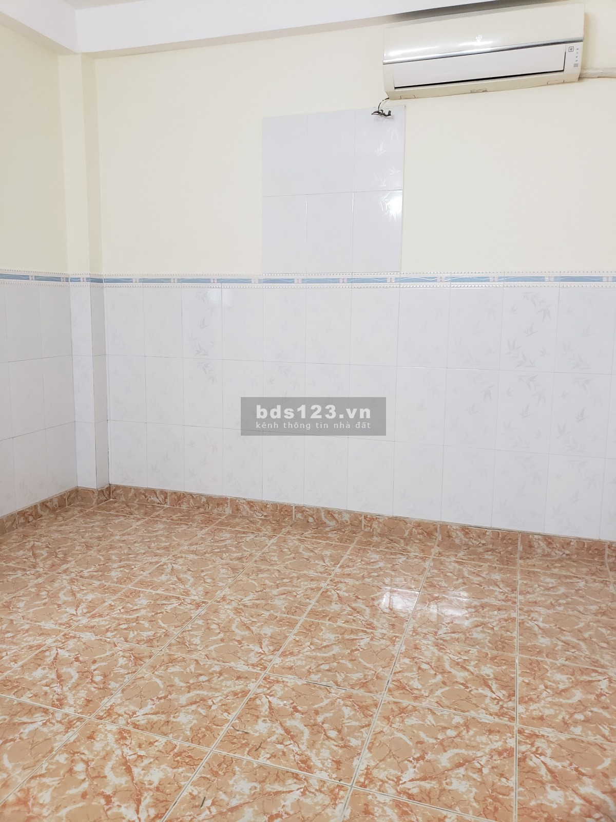 Cho thuê phòng trọ quận 10 giá rẻ chỉ từ 2 triệu (đường Nguyễn Giản Thanh, p15, q10, TPHCM)