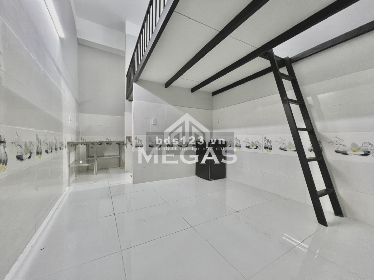 Cho thuê căn hộ Duplex giá rẻ ngay Lê Văn Sỹ