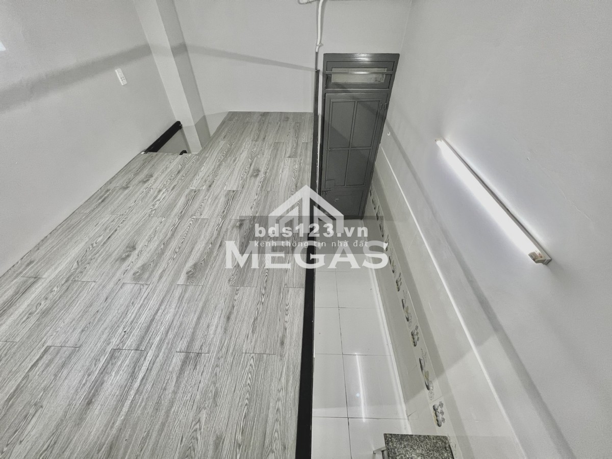 Cho thuê căn hộ Duplex giá rẻ ngay Lê Văn Sỹ