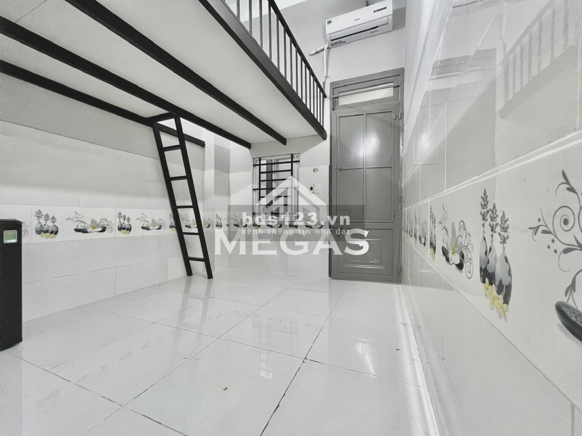 Cho thuê căn hộ Duplex giá rẻ ngay Lê Văn Sỹ