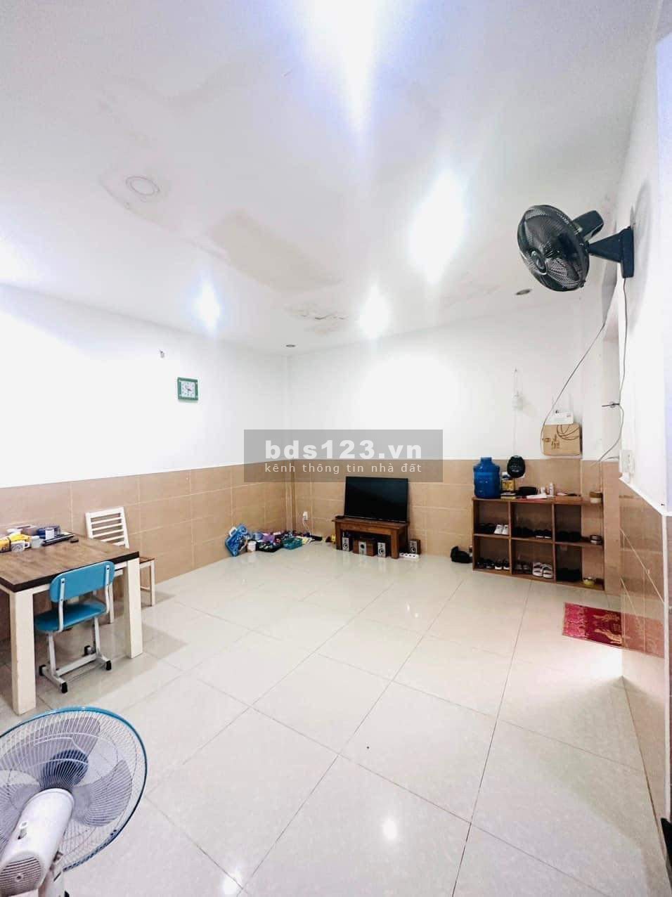 Bán nhà đường Lê Văn Thọ, Gò Vấp dt 83,4m2 giá 4.x tỷ
