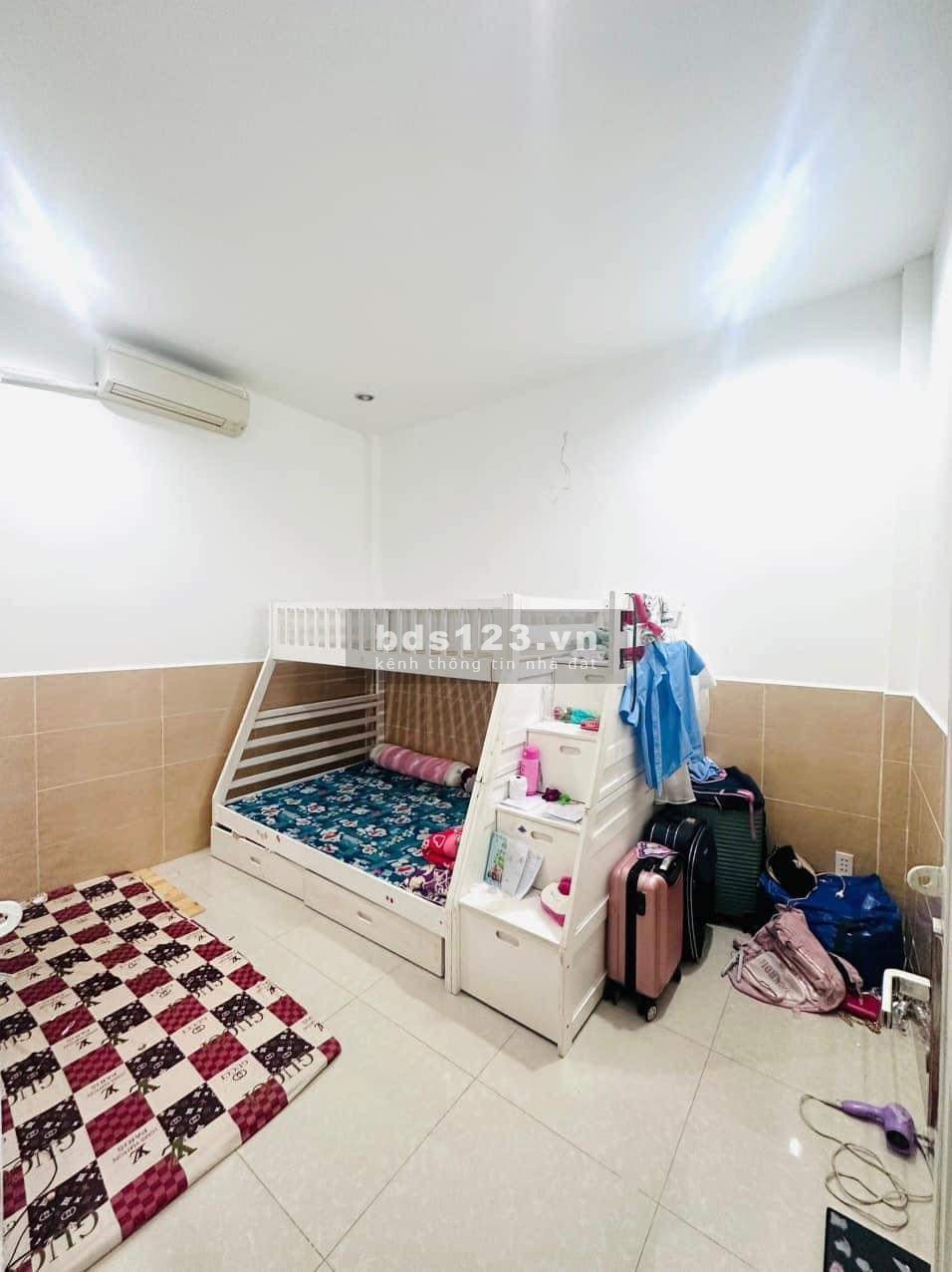 Bán nhà đường Lê Văn Thọ, Gò Vấp dt 83,4m2 giá 4.x tỷ