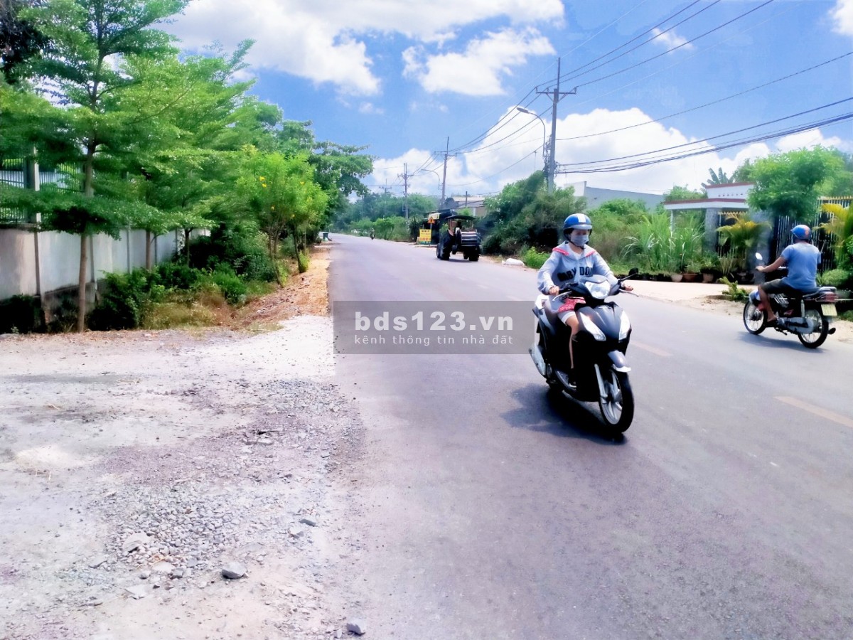 Bán đất Củ Chi, mặt tiền Nguyễn Thị Rành, 287m2, 5x57, sổ hồng riêng 4,1 Tỷ.