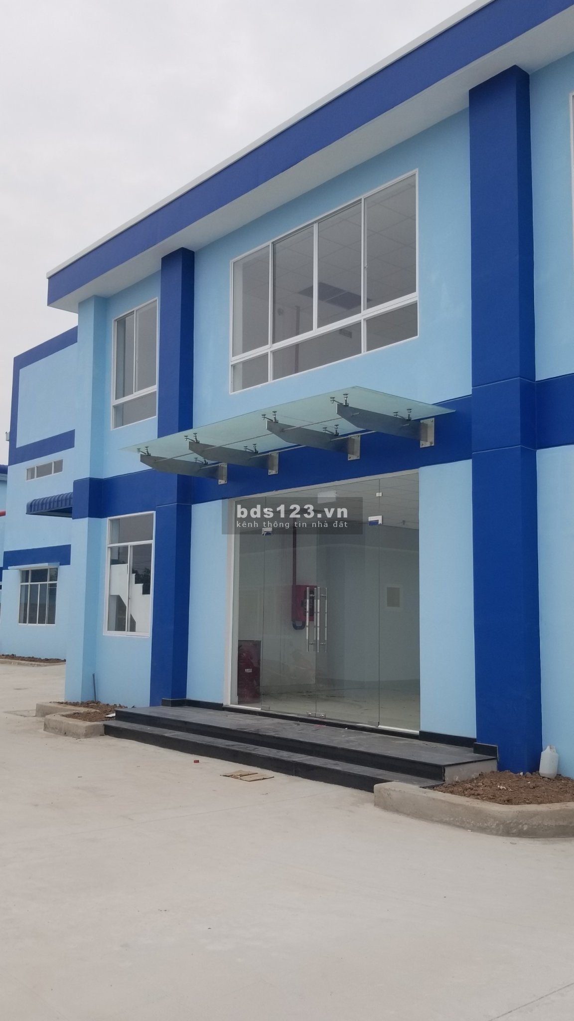Cho thêu xưởng trong kcn Việt Hương giá : 3$/ m2