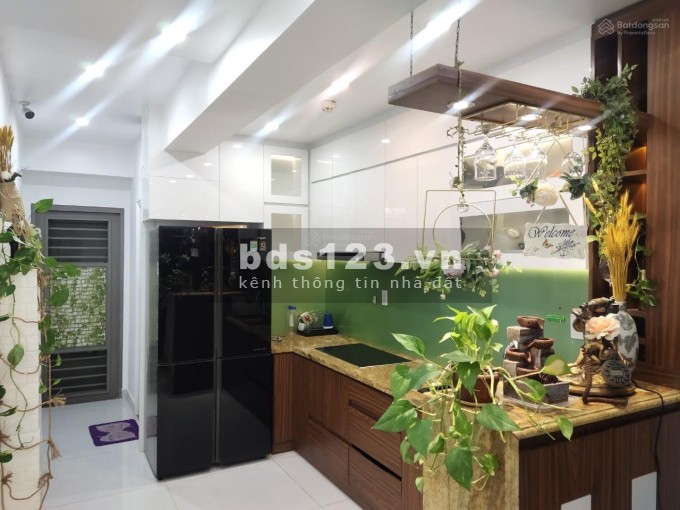 Bán nhà đường nội bộ 8m,Thành Thái P14, Q10.