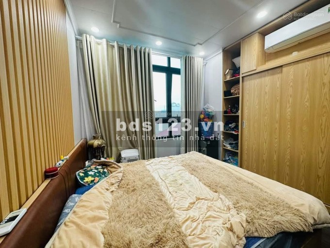 Bán nhà đường nội bộ 8m,Thành Thái P14, Q10.