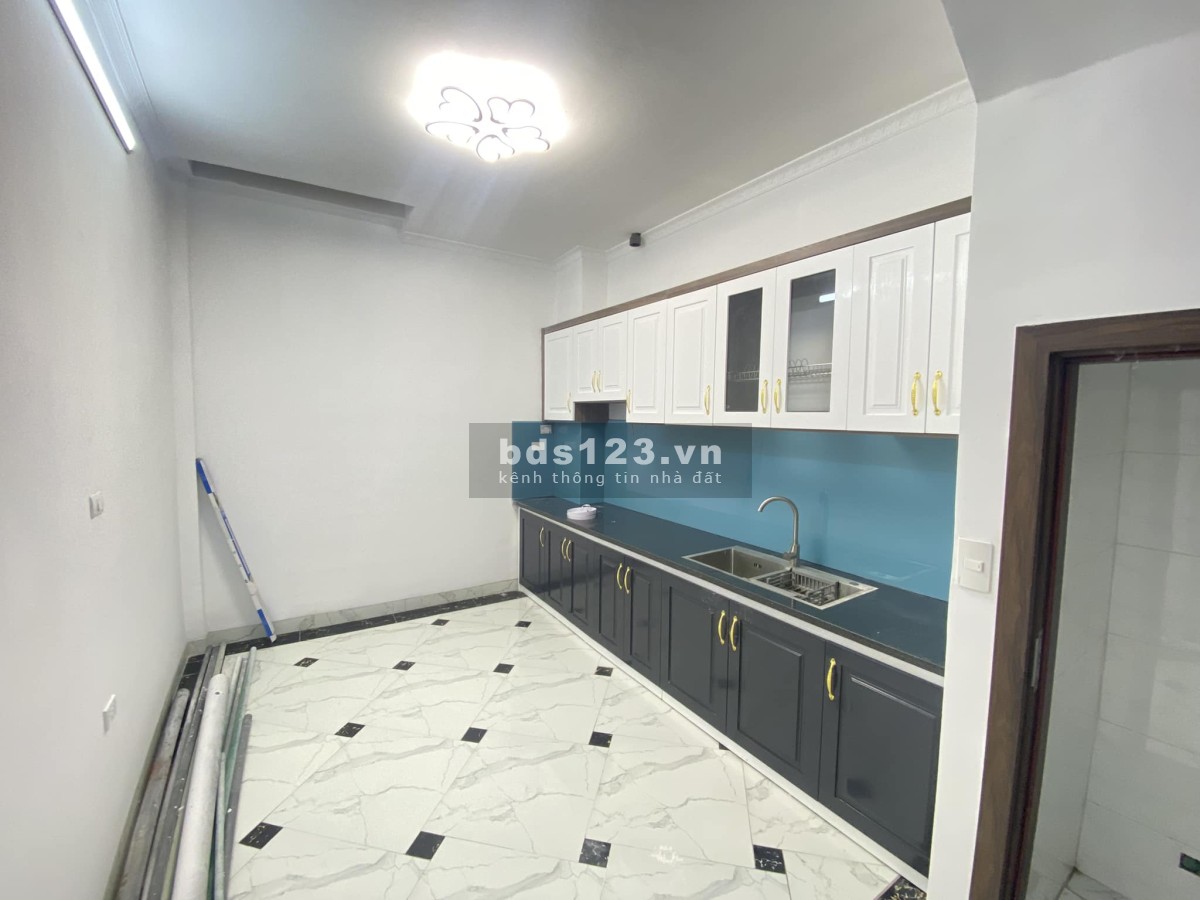 Bán nhà mới đẹp ở ngay - Ngõ thông - Gần ô tô - DT 36M _ Chỉ 3,8 tỷ